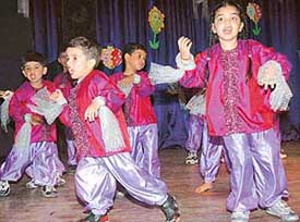 Tiny tots of Ashiana Public School, Sector 46, perform at the schools annual function at Baba Makhan Shah Lubana 