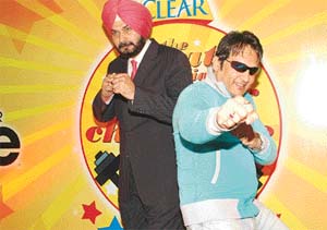 Smile a while with Navjot Sidhu and Shekhar Suman