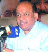 Delhi BJP president Dr Harsh Vardhan addressing a press conference in the Capital on Saturday