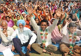 Led by the Communist Party of India Deep Complex residents protest against notices at Hallomajra in Chandigarh.