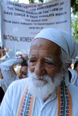 Environmentalist Sunderlal Bahuguna takes part in a protest march Save The Ganges and the Himalayas in New Delhi