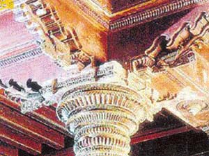 A carved wooden pillar in a Chettiar palace