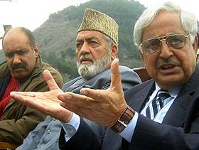 The patron of the Jammu and Kashmir Peoples Democratic Party and former Chief Minister, Mufti Mohammad Sayeed, addresses a press conference in Srinagar on Sunday