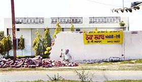 A residential house being converted into a liquor shop at Shaheed Bhagat Singh Nagar in Ludhiana