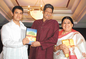 The novelist with Aamir Khan and Shubha Mudgal at the release of Gods Little Soldier