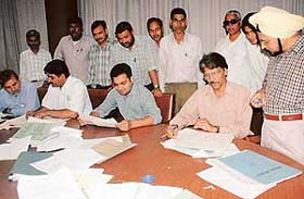 PU employees queue up on the last day to give in their pension options at the university