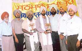 Mr Amarjit Singh Sidhu, Prof Nirmal Jaura, Mr Suman Halwarari, Mr Tanjit Singh and Mr Jasmer Dhadd at a function in Ludhiana on Sunday.