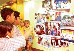 Schoolchildren at Zindagi Express, a mobile exhibition, put up by the LIC, at the Railway Station, Chandigarh