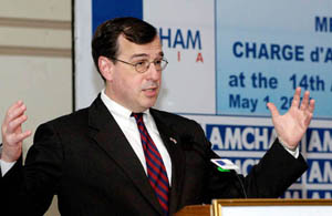 Mr Franklin L. Lavin, Under Secretary of Commerce for International Trade, American Chamber of Commerce, addresses a gathering at the annual general meeting