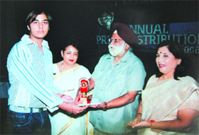 Dr H.S. Soch, former Vice-Chancellor of Guru Nanak Dev University, honouring a student during the annual function of DAV Public School