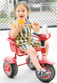 SMALL WONDER