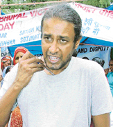 Nityanand Jayaraman, a travelling journalist.