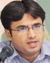 Awais Saleem from The News, Lahore, at an interactive session in Chandigarh
