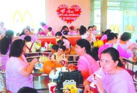 Children from Delhi Public School, along with their mothers, celebrating the Mothers Day at McDonalds in Jalandhar