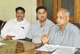 Mr Joginder Kumar, president, Federation of Tiny and Small Industries of India, addresses a press conference