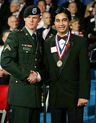 Dr Navin Mehta receives 2006 Ellis Island Medal of Honor