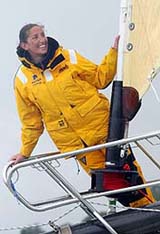 Dee Caffari sails into home waters near Southampton aboard Aviva on Sunday. Caffari (33) became the first solo yatchswoman to sail non-stop around the world against the prevailing winds and currents