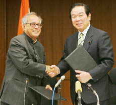 Defence Minister Pranab Mukherjee and Japanese Defence chief Fukushiro Nukaga