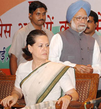 Congress president Sonia Gandhi and Prime Minister Manmohan Singh at a convention of DCC presidents on the National Rural Employment Guarantee Act in New Delhi on Friday.