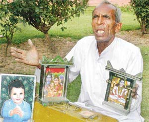 FRAMED WITH CARE: Kashyap Kalakaar shows his craft made of waste. Photo: Malkit Singh