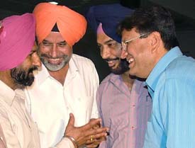 Olympians Varinder Singh, Baldev Singh, Surinder Sodhi and Aslam Sher khan remember the time when the adulations were at their peak after each win by the Indian hockey team