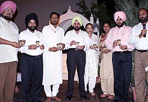 Barkat Sidhu ( 3rd from left) at the release of his new cassette, Tere Sang Sang at the Punjab Naatshala.
