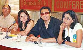 Director Navin Kumar, writer Prerna Aggarwal, actor Vinay Jain and actress Shweta Tiwari interact with mediapersons in Ludhiana