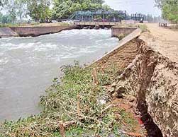 A view of poor maintenance of Upper Bari Doab Canal near Sathiali.