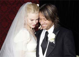 Nicole Kidman and Keith Urban pose during their candlelit wedding ceremony at Cardinal Cerretti Memorial Chapel in Manly, Sydney