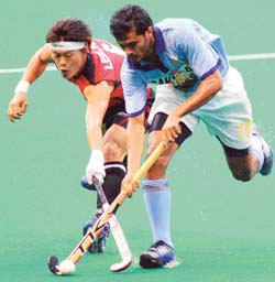 Hari Prasad (right) galvanised the Indian forward line during the Azlan Shah tournament