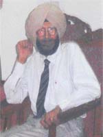 Lieut-Col Kartar Singh (retd) who was the first Indian Commanding Officer of Ist Mahar
