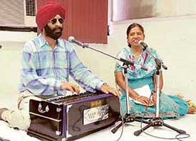 Prof Amrit Pal Singh and Tarun Kaur present love songs in a musical programme organised by the Chandigarh Sangeet Natak Akademy on Saturday.