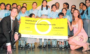 Malaika Arora Khan, brand ambassador of Oriflame, with schoolchildren of Deepalaya at the launch of Oriflame Girl Child Project in the Capital on Wednesday