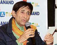 Dev Anand addresses a press conference on his film to be shot in Croatia, in New Delhi on Wednesday. 