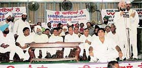 Mr Lal Singh, Minister for Rural Development and Panchayats, Irrigation and Power, Punjab, addresses a mass contact rally at Field Ganj in Ludhiana