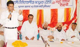 Secretary of the All-India Congress Committee Manish Tiwari, Ministers Harnam Dass Johar and Lal Singh, and the PPCC president, Mr Shamsher Singh Dullo, at a mass contact programme of the party in Ludhiana West assembly segment on Friday