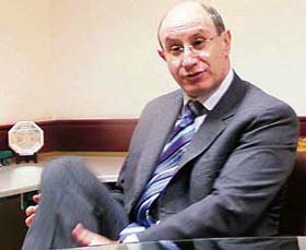 Dr George Kirsh