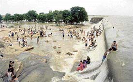 During the rains, the Bardha dam reservoir turns into a picnic spot