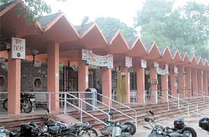 Ticket counters at Delhi zoo wore a deserted look on Wednesday due to the ongoing staff strike.