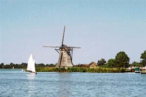 A windmill, one of the thousands, on the drive to Den Helder