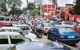 A view of traffic chaos outside Khalsa College for Women