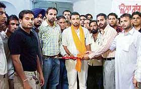 The NSUI unit of GNN Khalsa College for the session 2006-2007.