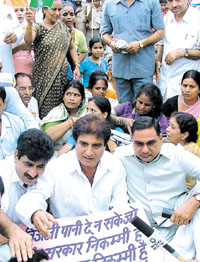 Jan Morcha president Raj Babbar along with NCP Delhi President Ramvir Singh Biduri and JD (S) leader Shoaib Iqbal during a demonstration at Raj Ghat in the Capital on Tuesday. 