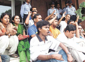 JNU students clamouring for the implementation of 27 per cent OBC seat reservation, single-window registration and computer facilities in hostels in the Capital. 