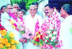 The Haryana Chief Minister, Mr Bhupinder Singh Hooda, being felicitated on his birthday in the Capital