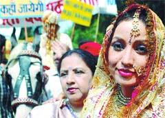 Its not barat! Its a demonstration against the Delhi Government on the issue of sealing of banquet halls, organised by Community Welfare Banquet Association, at Jantar Mantar in the Capital