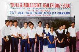 The team of GMSSS, Sector 22-A, Chandigarh, that won a quiz contest in Chandigarh.