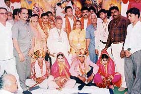 Marriage of two poor girls was solemnised by the Shri Gyan Sthal Mandir Sabha and the Lala Jagat Narayan Nishkam Seva Manch in Ludhiana