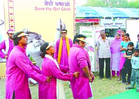 The Abhinav group staged a play against female foeticide at the MTNL Perfect Health Mela at Sheikh Sarai