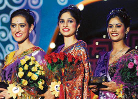 Winners of the Miss Zee Punjaban contest held in Jalandhar on Wednesday night. 